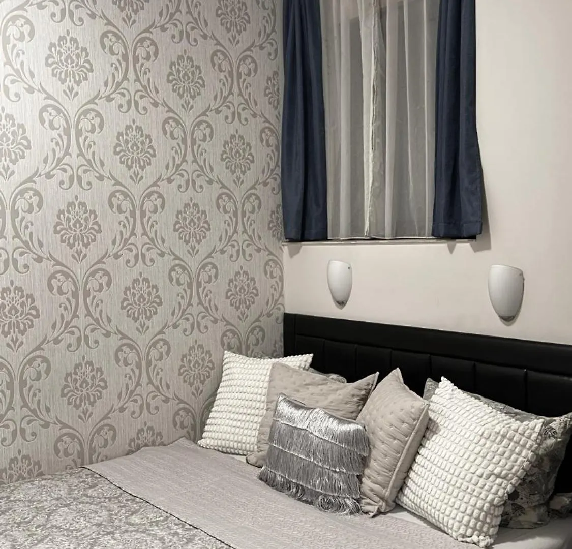 Vaci Corso Home ブダペスト アパート